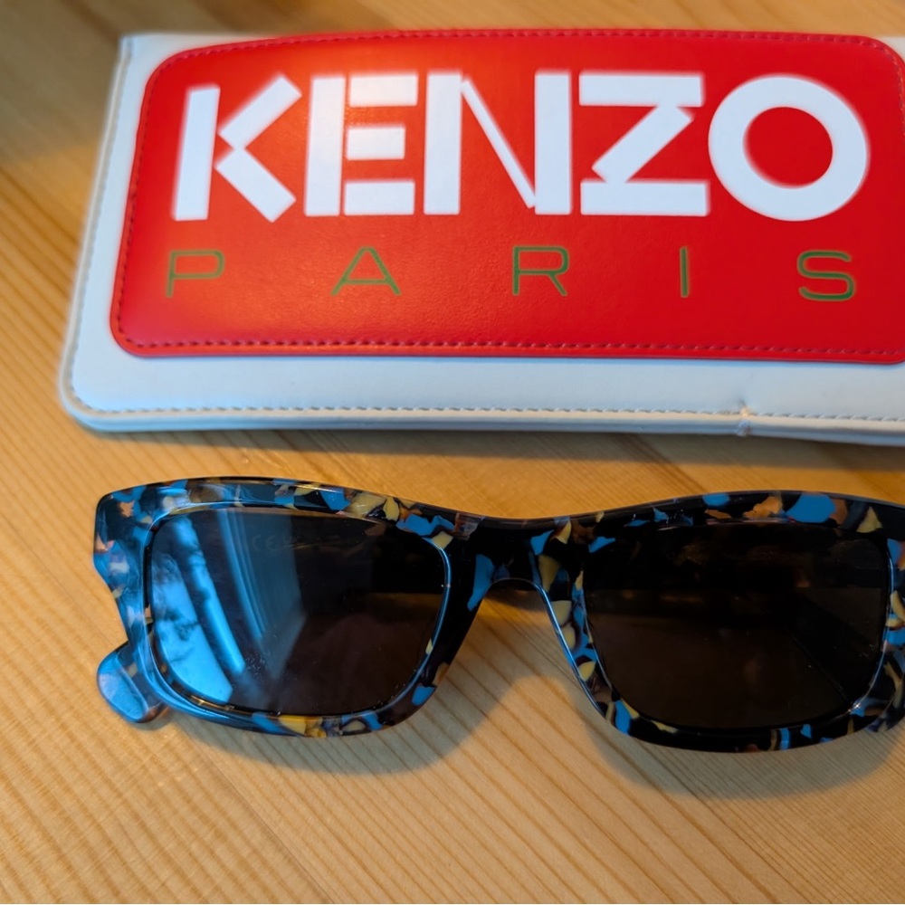 Kenzo Blue and Black Patterned Sunglasses